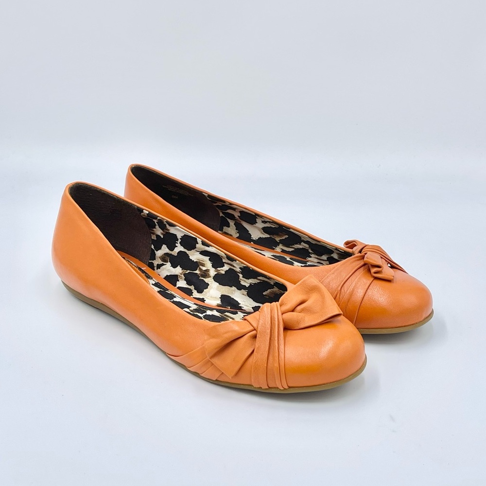 Michelle D Orange Leather Bow Ballet Flats Slip On Shoes Women’s size 8